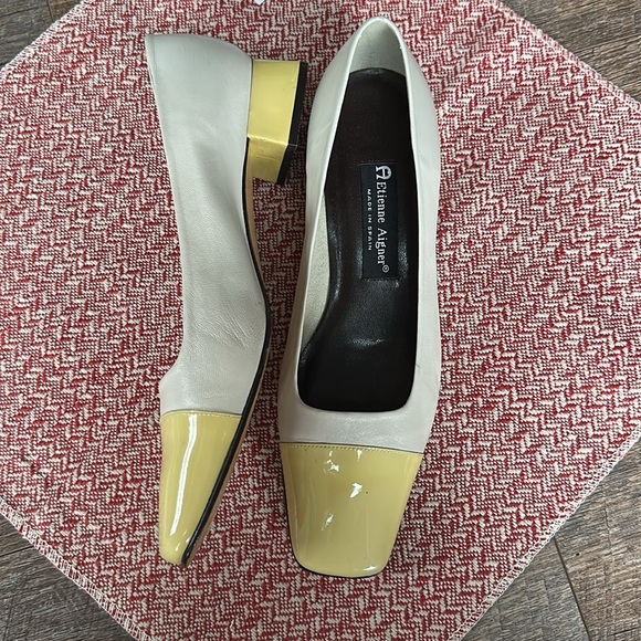 Etienne Aigner Women's Cream and Yellow Pumps - Picture 4 of 15